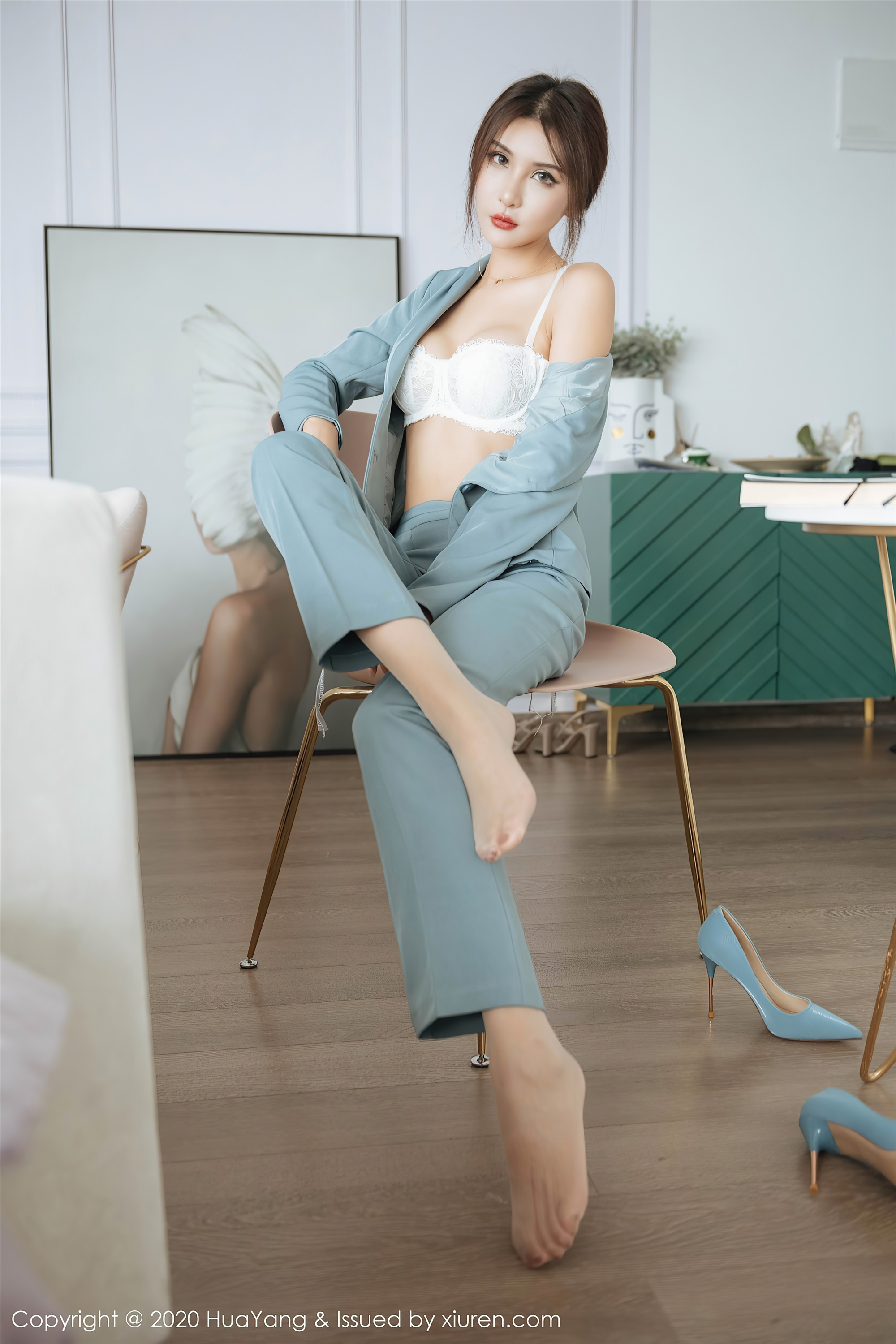 HuaYang花漾 2020.09.22 Vol.295 Emily顾奈奈